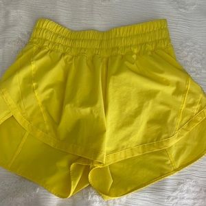 Almost brand new! Sonic Yellow Track that highrise 3” lulu shorts size 4